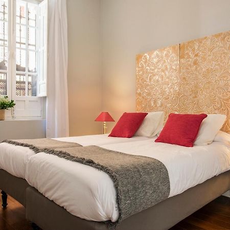 Imperial Luxury Apartment Севілья Екстер'єр фото